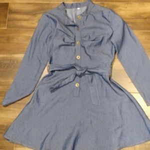 4/$20 Chambrey long sleeve dress tie belt size med